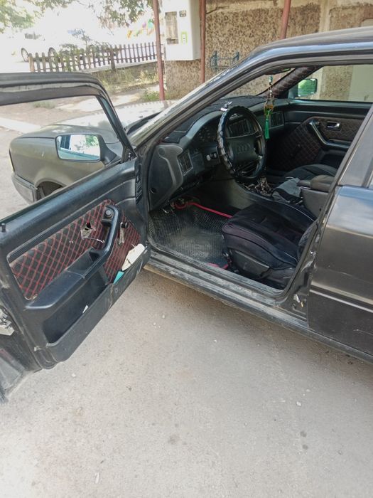 Продам Ауди 80 б4