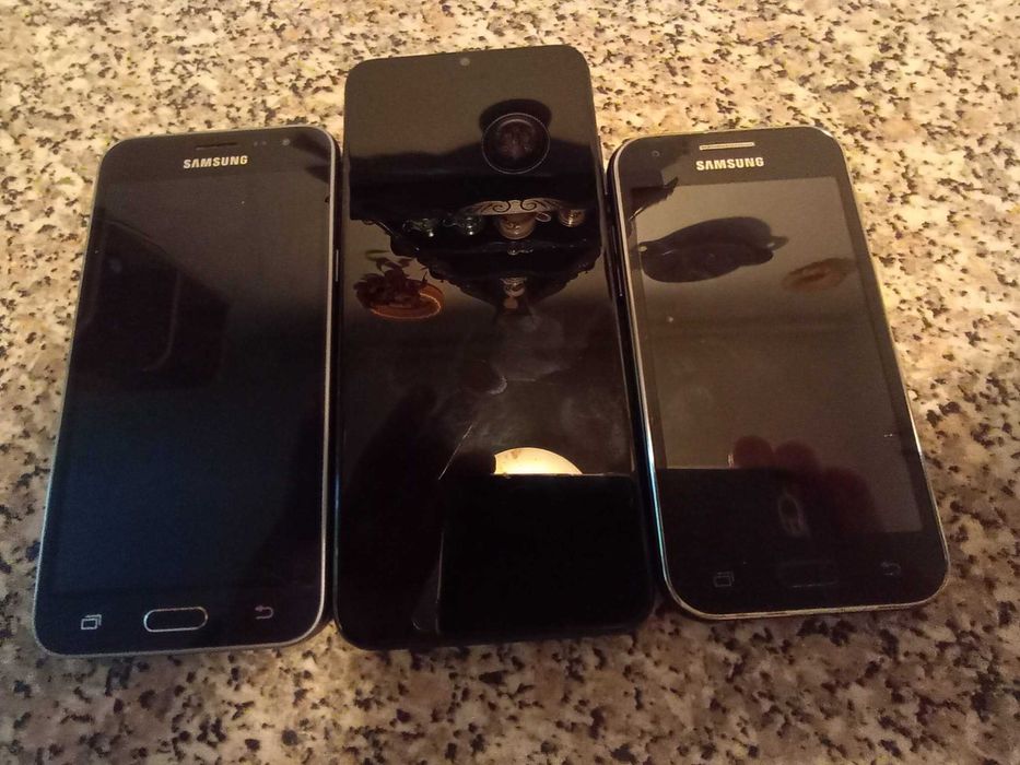 Smartphone Samsung Galaxy J1