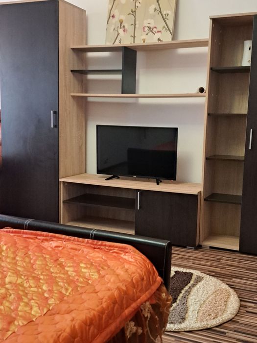 Închiriez garsonieră Brazda lui  Novac,  etaj 1