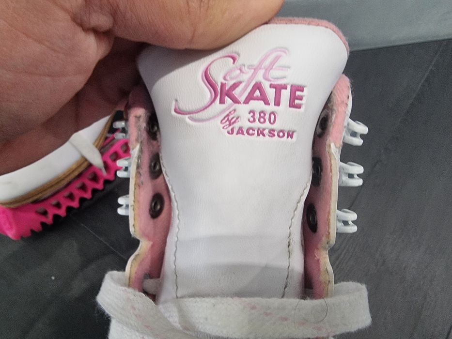 Коньки для фигурного катания