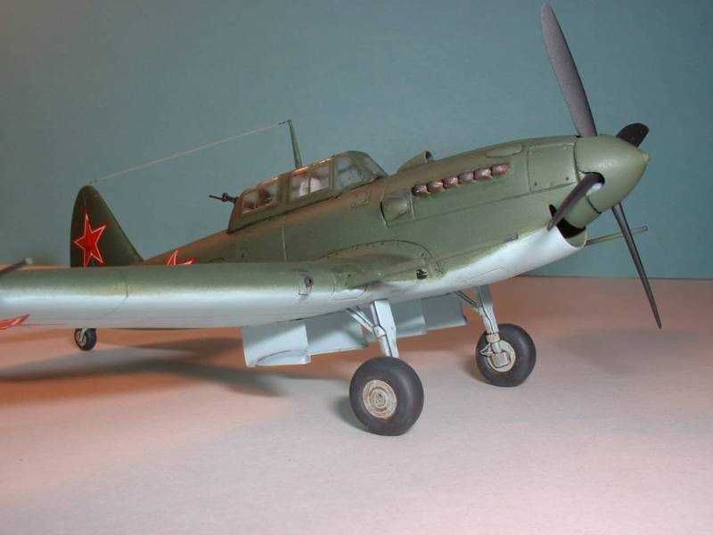 Сборная модель самолета Су-6 (Valom, 1:72)