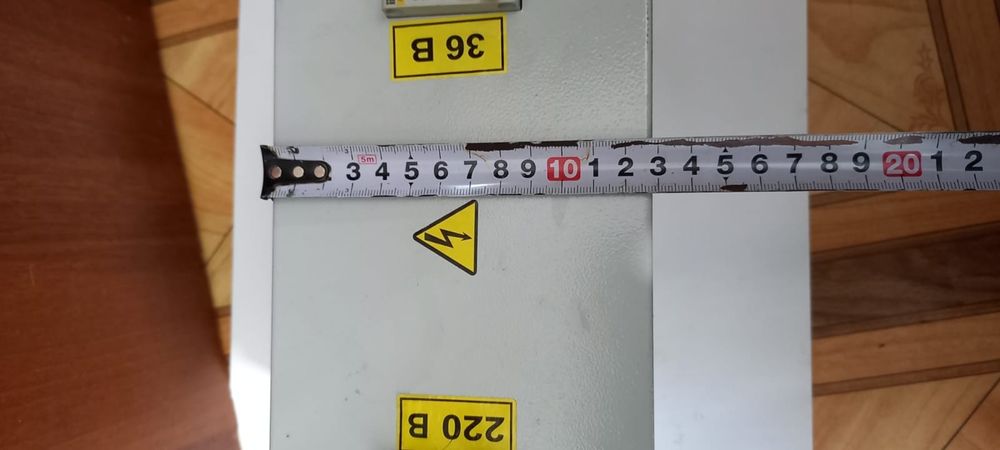 Продам Трансформатор Понижающий с 220 V на 36 вольт выход.