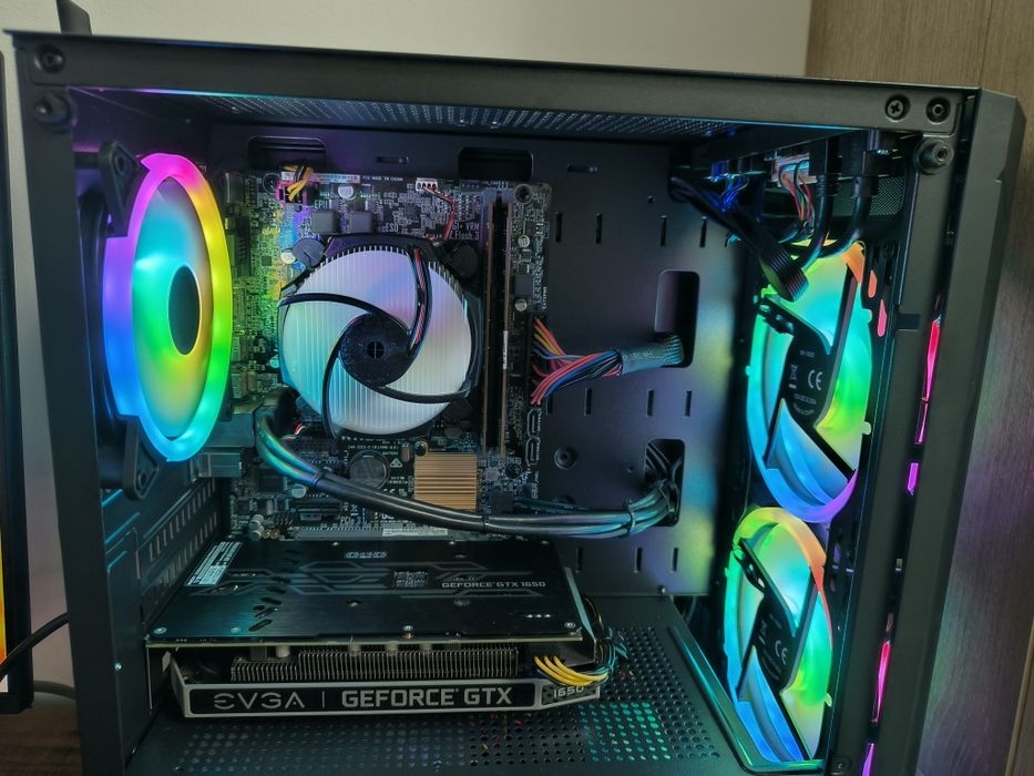 PC calculator Gaming i5 /gtx 1650  / 16 ram  / SDD