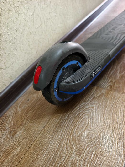 Электросамокат (детский, до 14 лет) Ninebot eKickScooter Zing E10