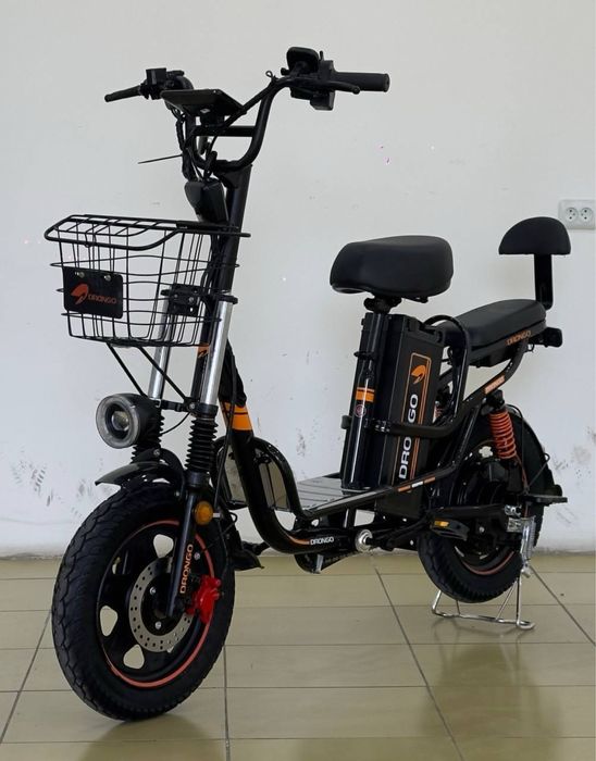 Model; JG R-16 motoskuter