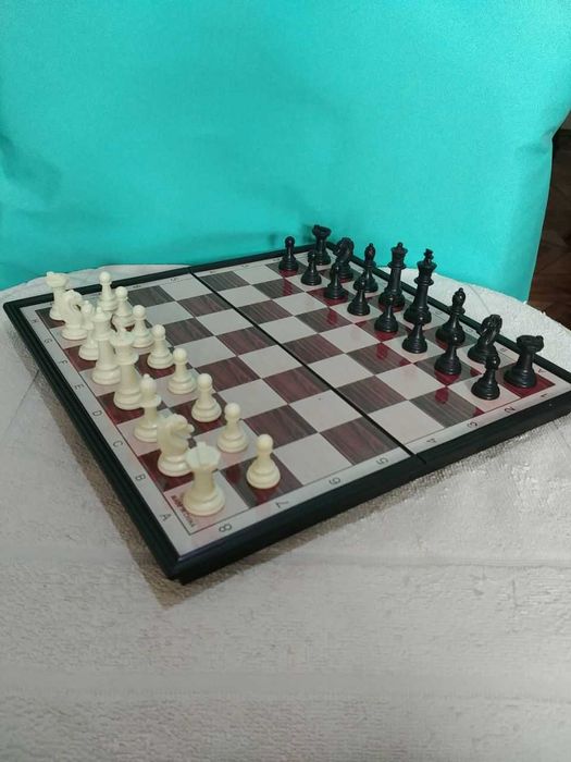 Магнитные шахматы . Магнитный детский конструктор .