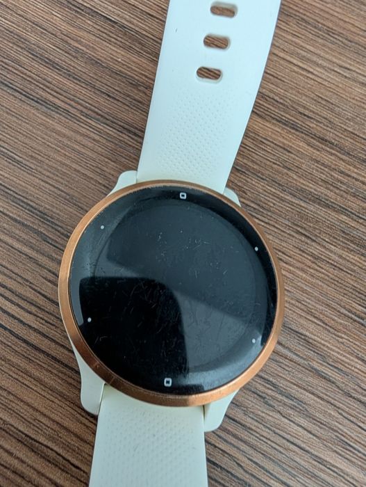 Garmin Venu 2S Ramă rose gold din oţel inoxidabil, carcasă albă şi bră