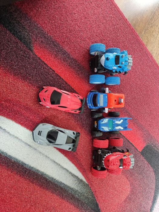 Колички hot wheels шел