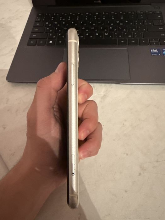 IPhone 11 128GB White