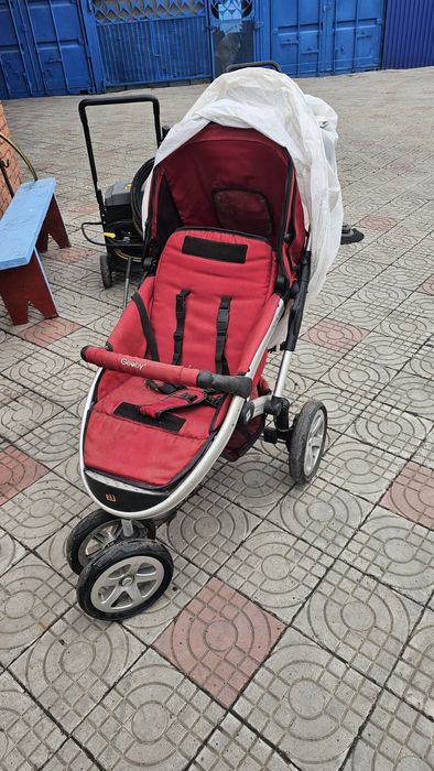 Отдам детскую коляску