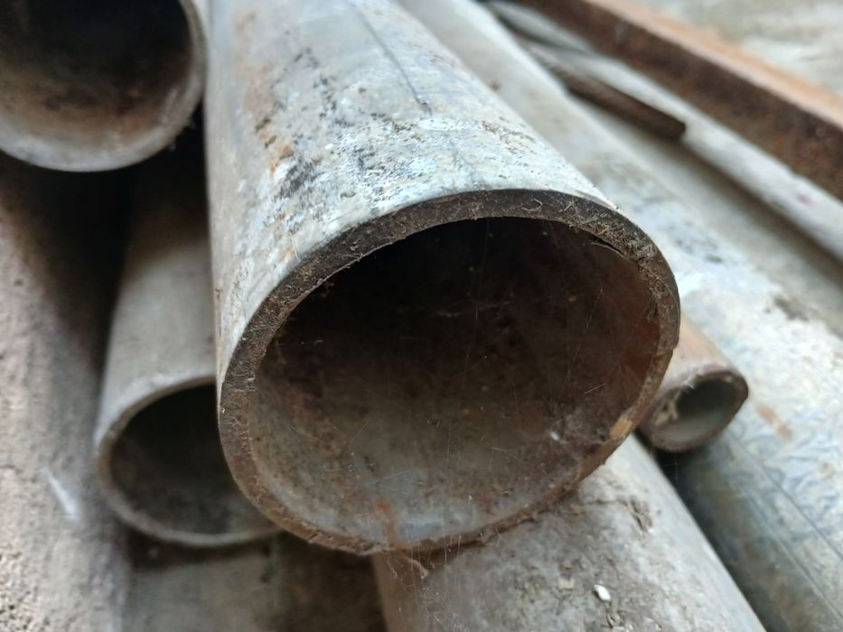 Подцинковани тръби