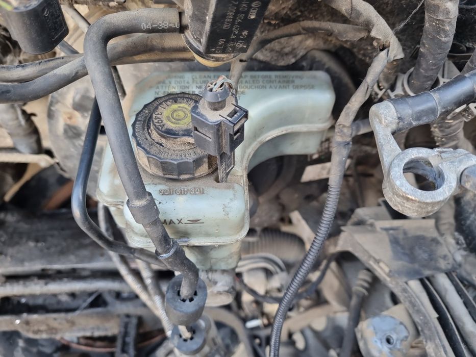 Vas lichid frana Volkswagen Passat B6 Variant (3C5) [Fabr 2005-2010] 3