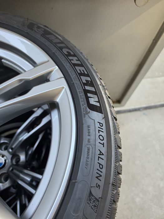 4 Броя 265/40/19 Michelin 2x7mm 2x6,5mm 22dot