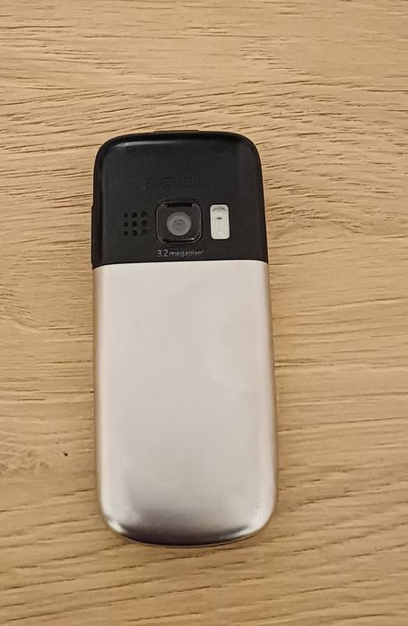 Продавам, Nokia  6303.