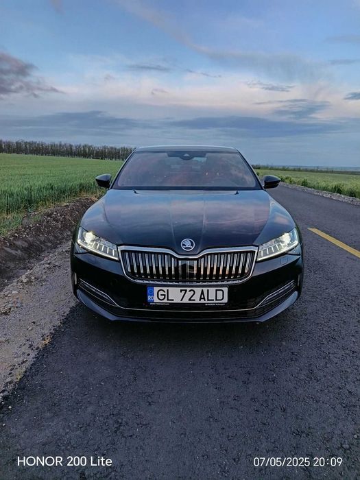 Skoda Superb 2022 Laurin&Klement