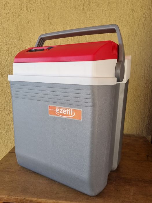 Răcitor mașină 12 volt NOU
