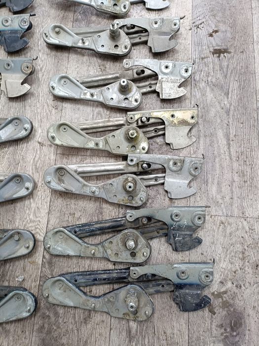 Навес капота Мерседес w124