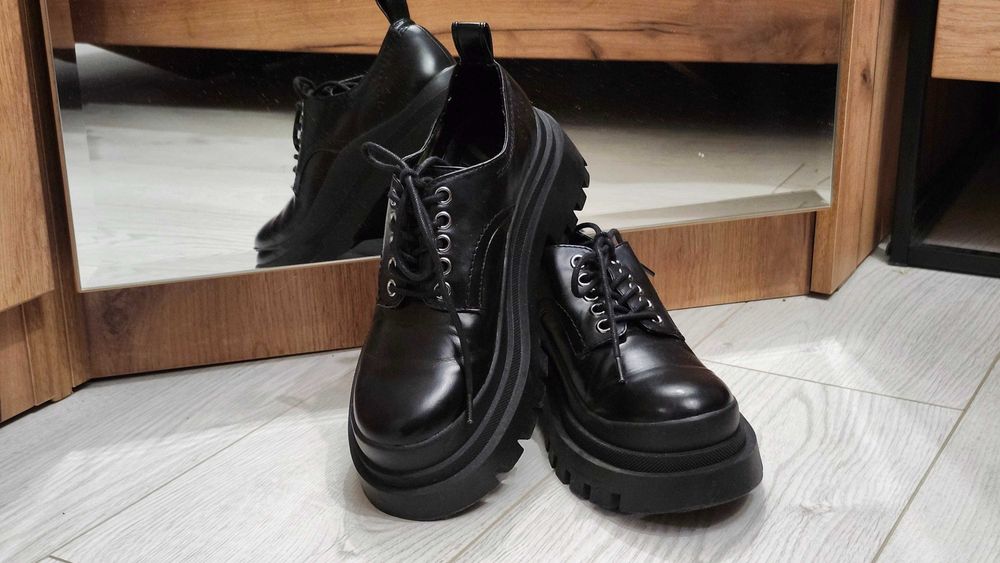 Туфли Zara на толстой подошве