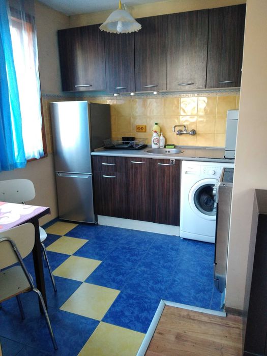 Дава се под наем Двустаен апартамент в Пловдив, Център - 50 кв.м за 321.3 € - Снимка #1