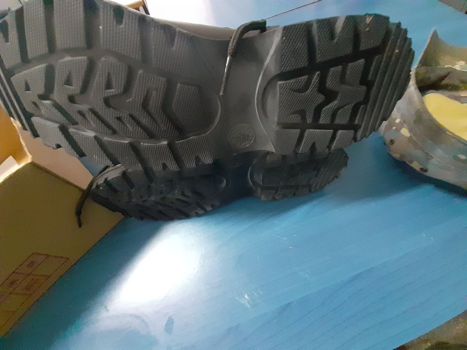 Bocanci piele romaneasca