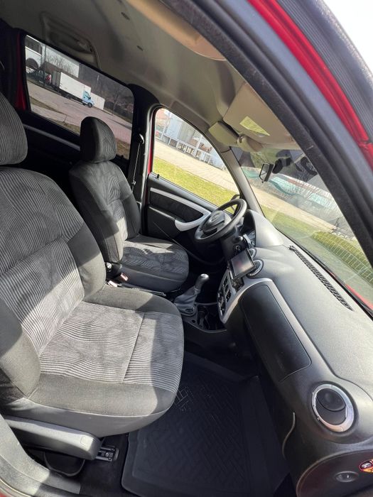 Vând Dacia Logan MCV 1.6. 16v cu GPL!!