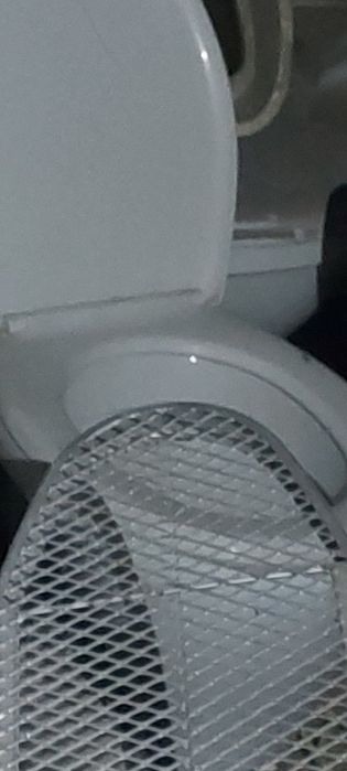 Продам унитазы без бачка.