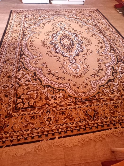 Ковер 2 на 3 м. Продам