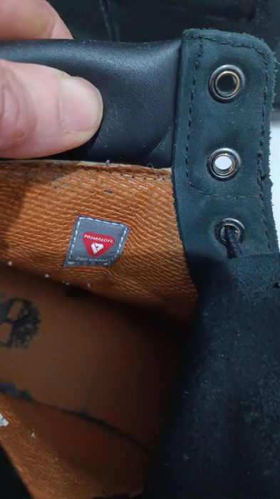 Продаю ботинки тимберленд,подростковые