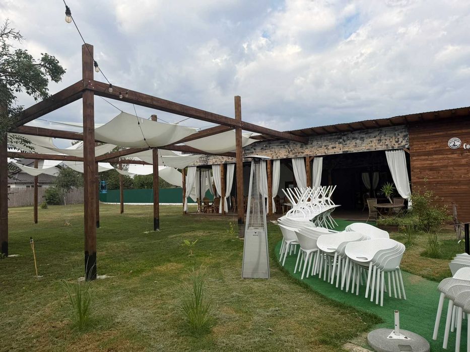 Restaurant functional + casa P+M + 2500 mp teren in Comana