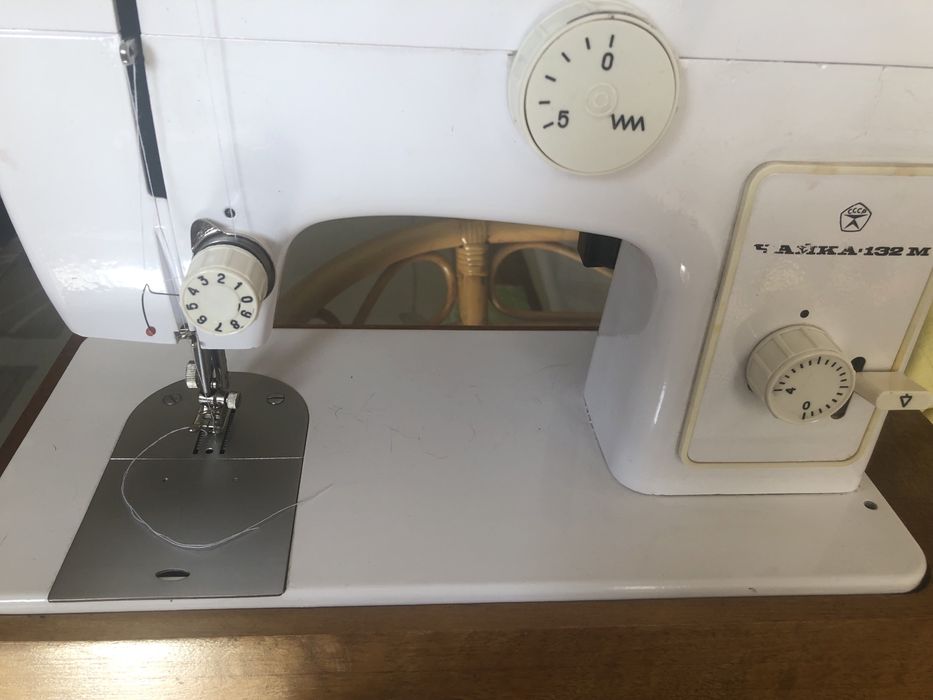 Швейная машинка Чайка