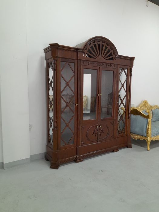 Новый Посудный шкаф