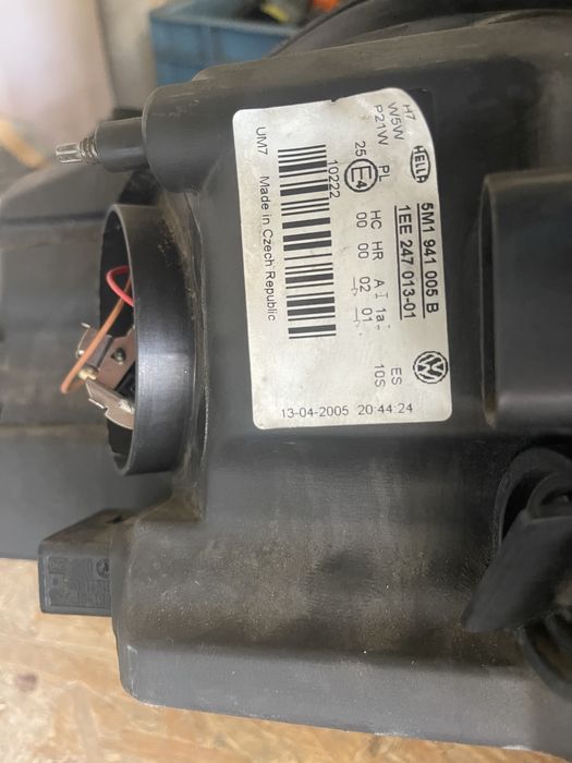 Ляв фар за Голф 5 +