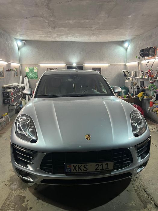 Mașina de închiriat , Porsche Macan 2017,IASI