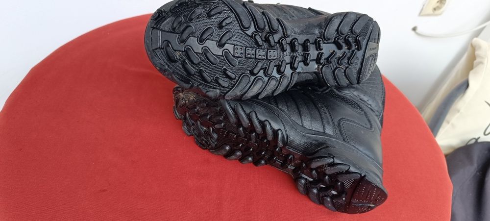 Високи зимни маратонки Adidas  номер36 1/2