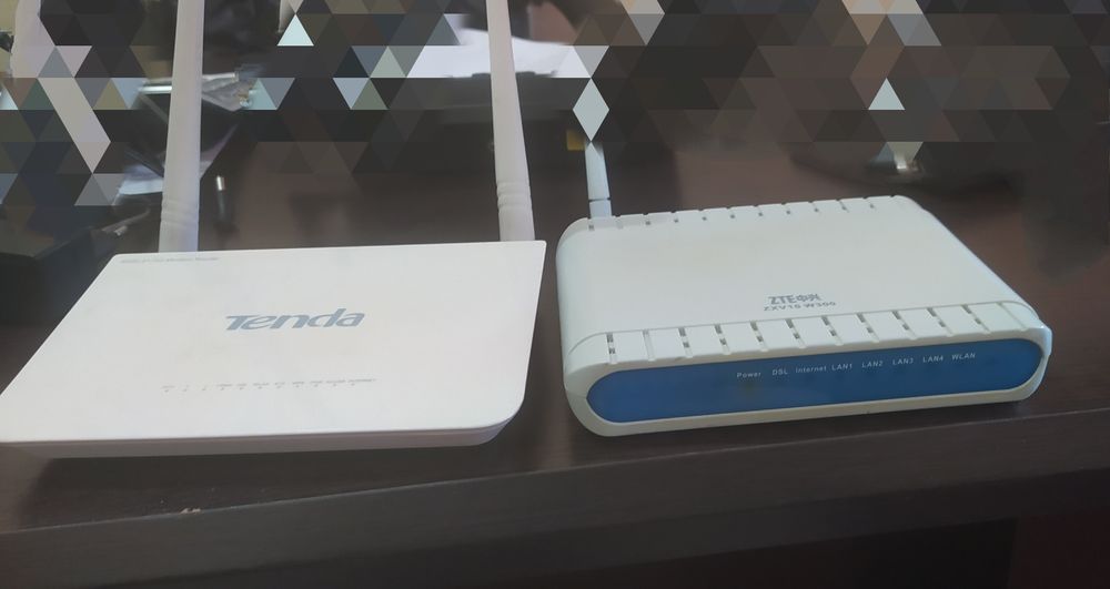 WiFi Роутер Tenda n 300 и ZTE W300