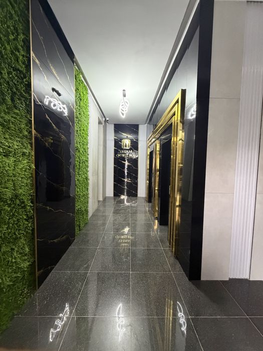 Навои шахар. 7 микрараеон. Домбыта урнига курилган домлан 1 хона сотил