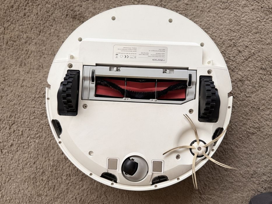 Робот Roborock S6 White за сухо и мокро почистване с нови части