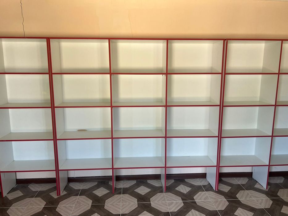 Үй сатылады магазинімен қоса