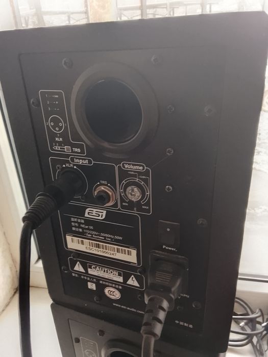 Студийные Маниторы пара  буфер колонки