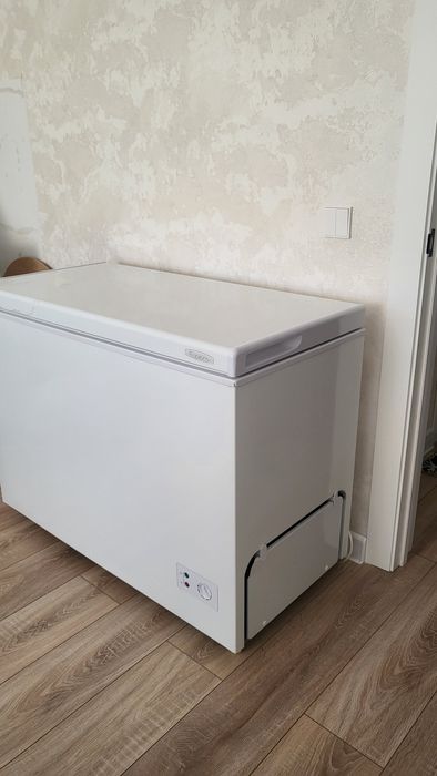 Продам морозильную камеру