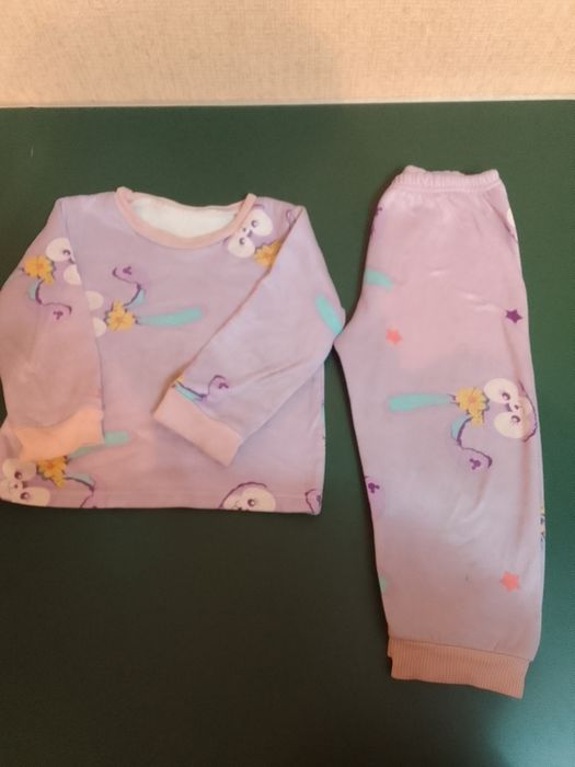 3.5 ёшгача кизчаларга кийимлар хаммаси 130.000