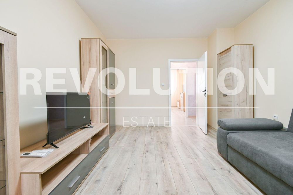 Двустаен апартамент в ж.к. Дружба 1.