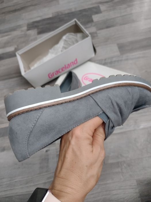 Дамски обувки ниски