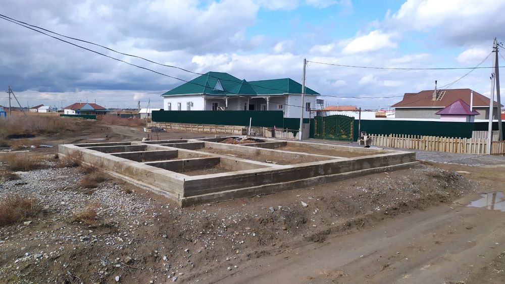 Сабалақта жер сатылады фундаменті құйылған 12×11