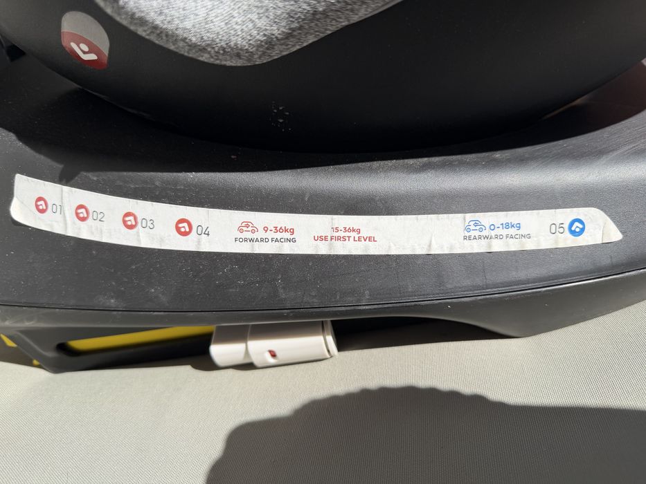 Vand scaun auto Coccolle,  ISOFIX 0–36 kg, 0–12 ani, Top Tether