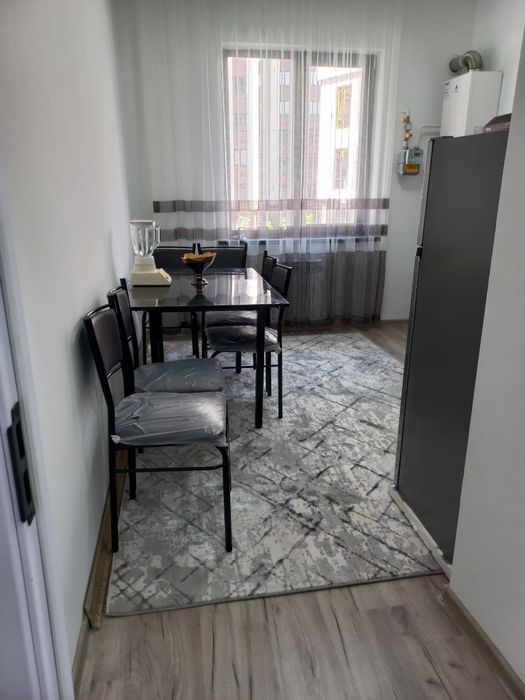 Urikzor cityda 2 xonali uy igaraga beriladi