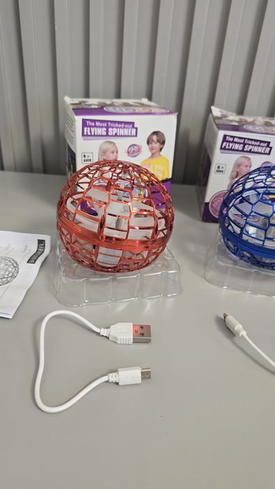 Jucarie interactiva -Minge zburatoare