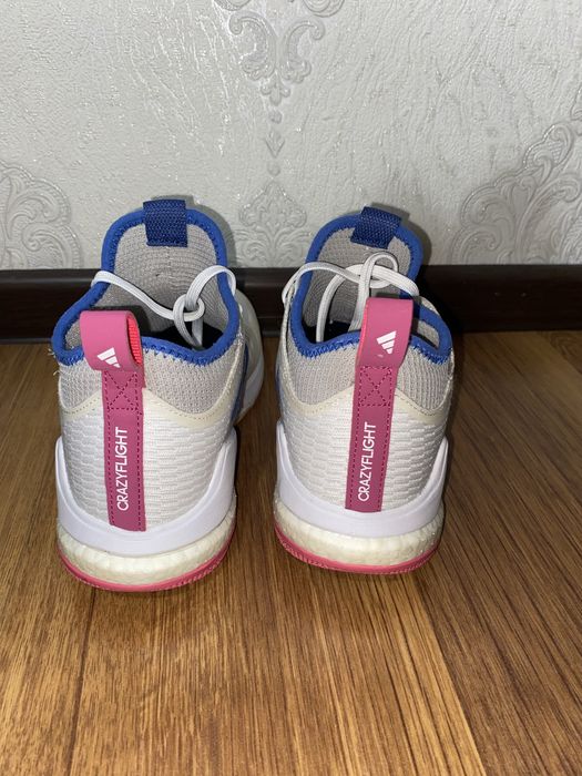 Crazy Flight adidas кросовки