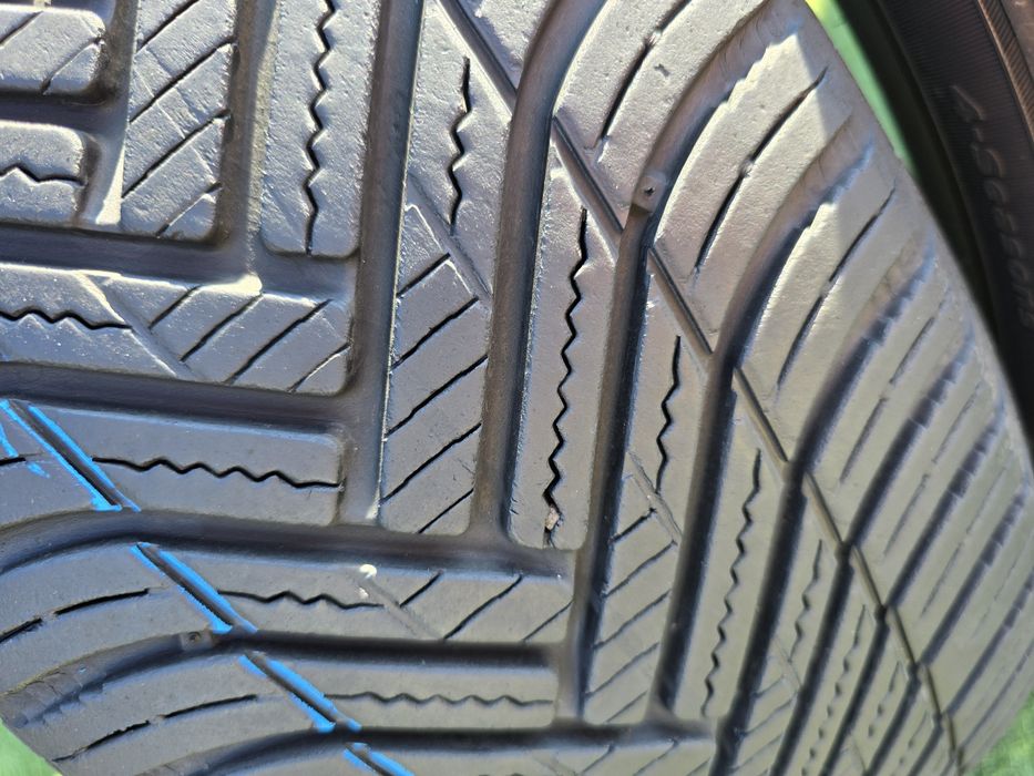 215 55 18 hankook
