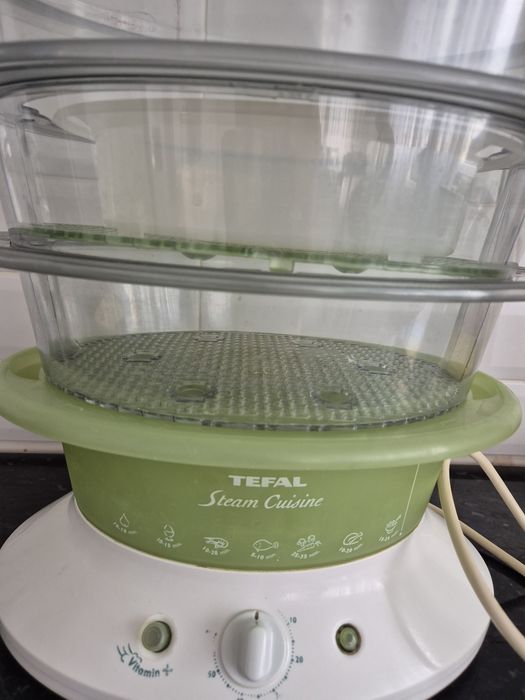 Продам пароварку Tefal
